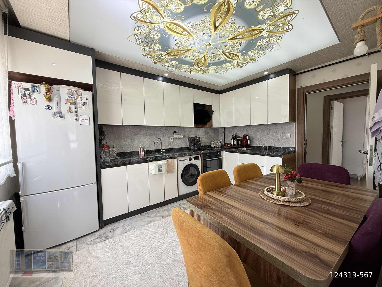 DİNÇ'TEN MERKEZDE SATILIK C.BALKON'LU ULTRA LÜX YAPILI 4+1 DAİRE