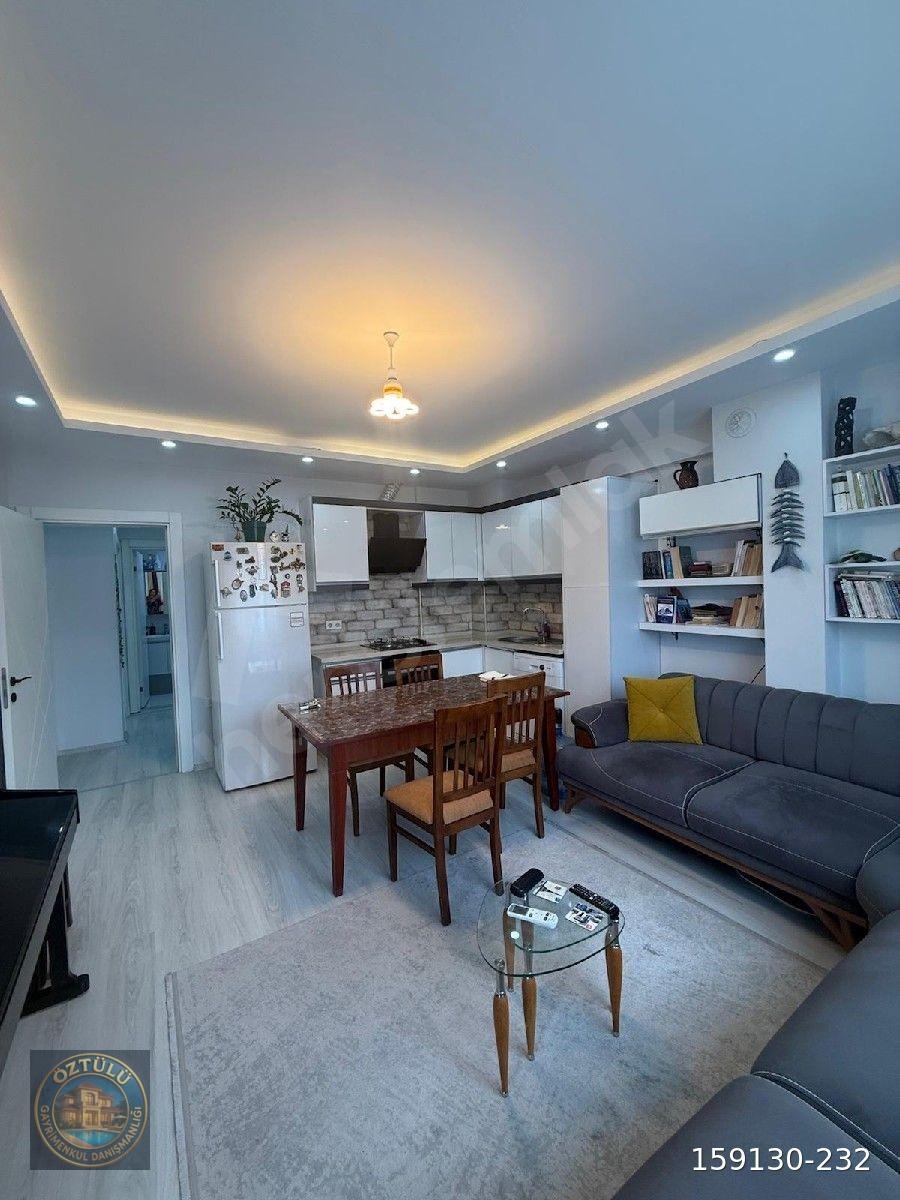 Satılık 2+1 Geniş arakat daire