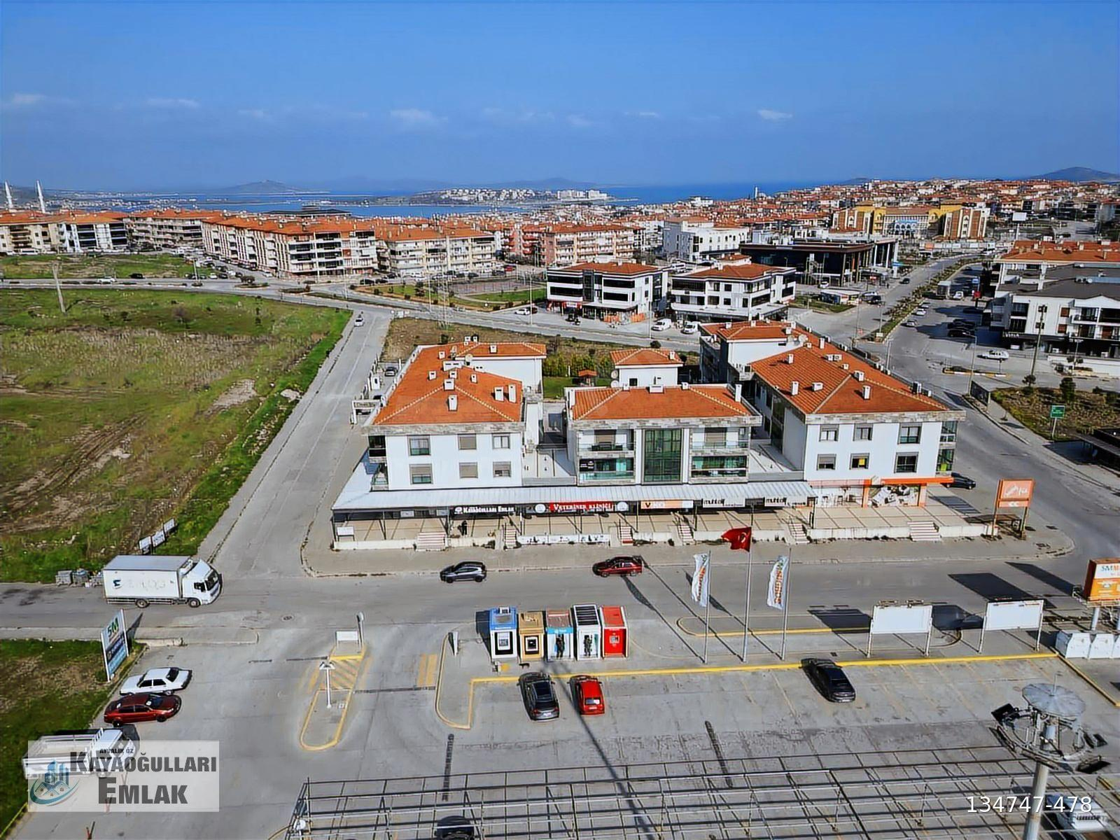 Ayvalık Özkayaoğulları emlak 150 evler Mh satılık 2 + 1 daire