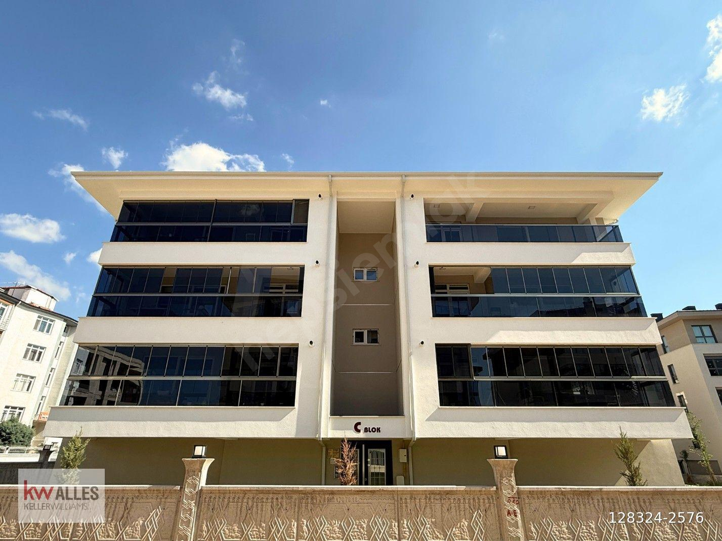 KW ALLES'TEN BATIKENT'TE SİTE İÇİ, GENİŞ KAPALI GARAJLI VE LÜKS DONANIMLI SATILIK 3+1 DAİRE