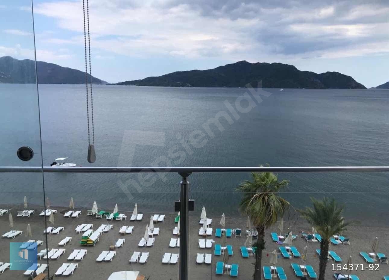 Marmaris Sitelerde Denize Sıfır Eşyalı 2+1 Kiralık Daire