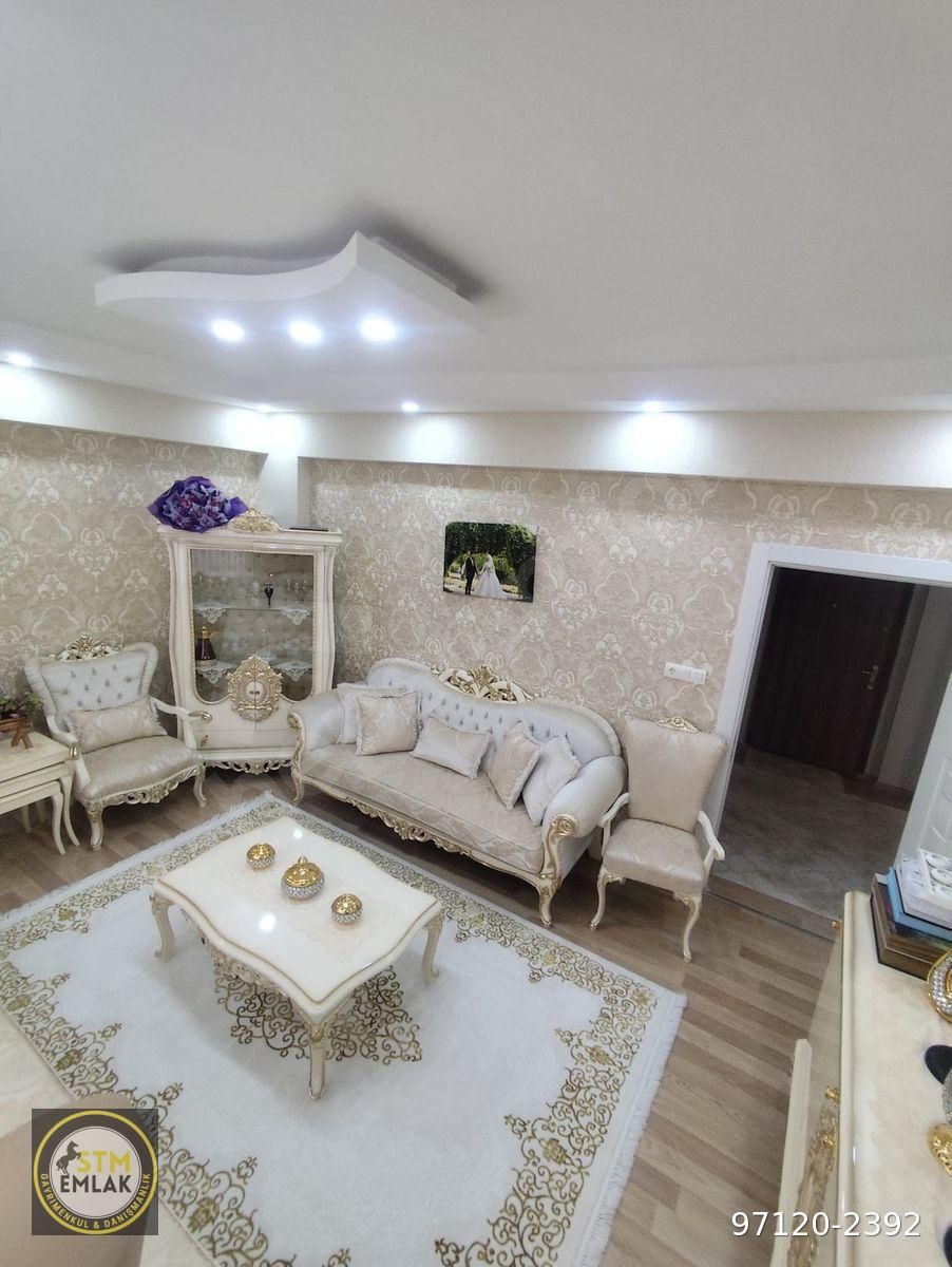 STM EMLAKTAN SULTAN ABDÜLHAMİD MAHALLESİNDE GENİŞ 3+1 DAİRE