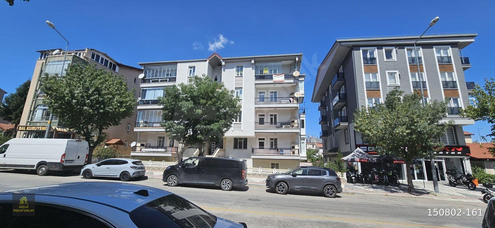 IYAŞ PARKA ÇOK YAKIN SATILIK 3+1 DAİRE