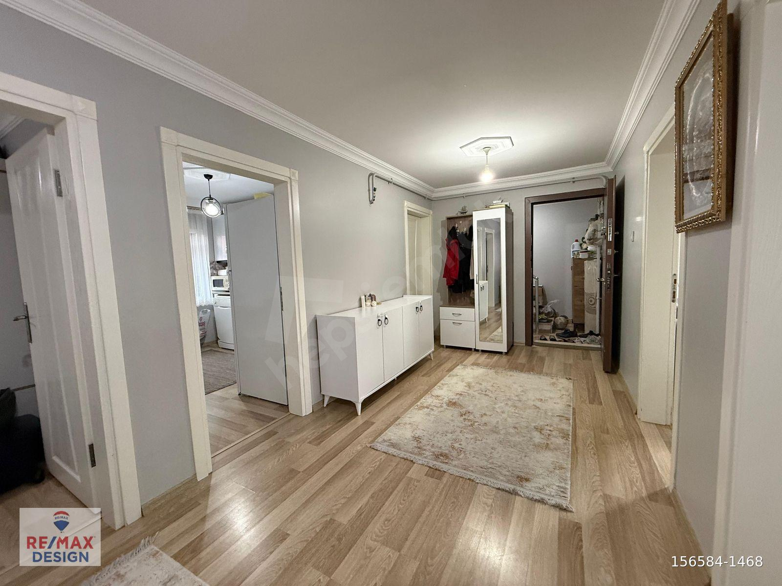 REMAX DESING YENİGÜN MAHALLESİNDE SATILIK DAİRE