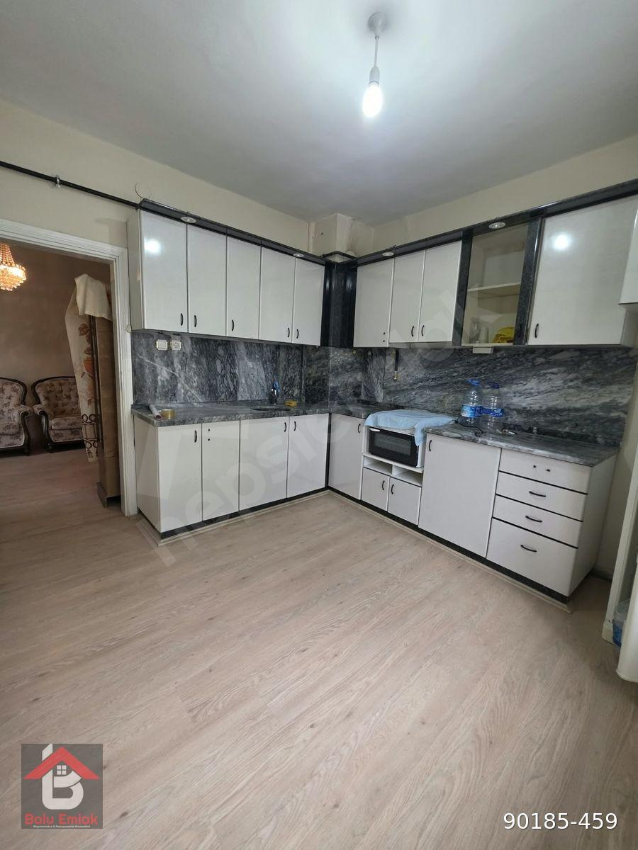 BOLU EMLAK GAYRİMENKULDAN SAĞLIK MAH. KİRALIK 2+1 DAİRE
