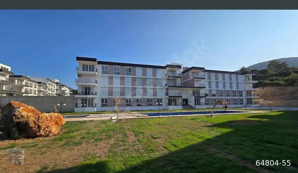 Kuşadası Eşin Vadi Sitesinde 1+1 Satılık Daire