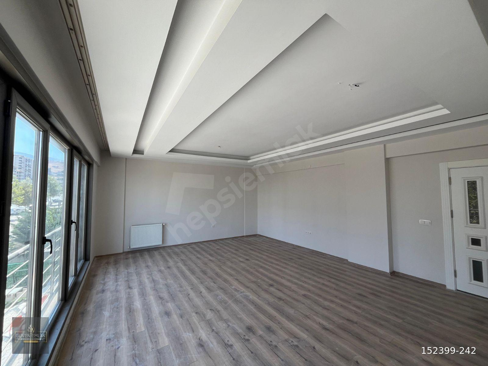 ALTIN KAYISI BULVARINDA GENİŞ 4+1 DAİRE GÜVEN EMLAK'TAN