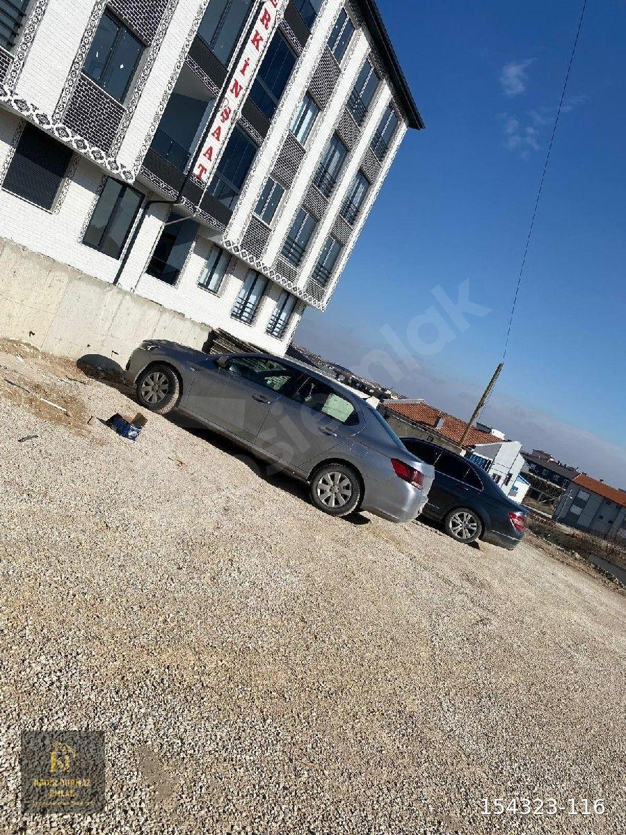 CUMHURİYET MAHALLESİNDE SATILIK 2+1 DAİRE