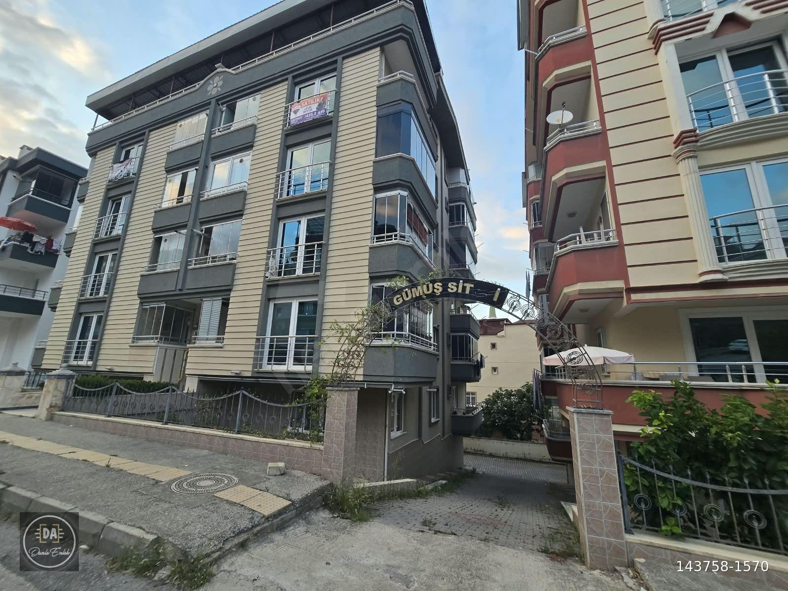 TRAMVAYA YAKIN SİTE İÇİ SATILIK GENİŞ 2+1 ARA KAT