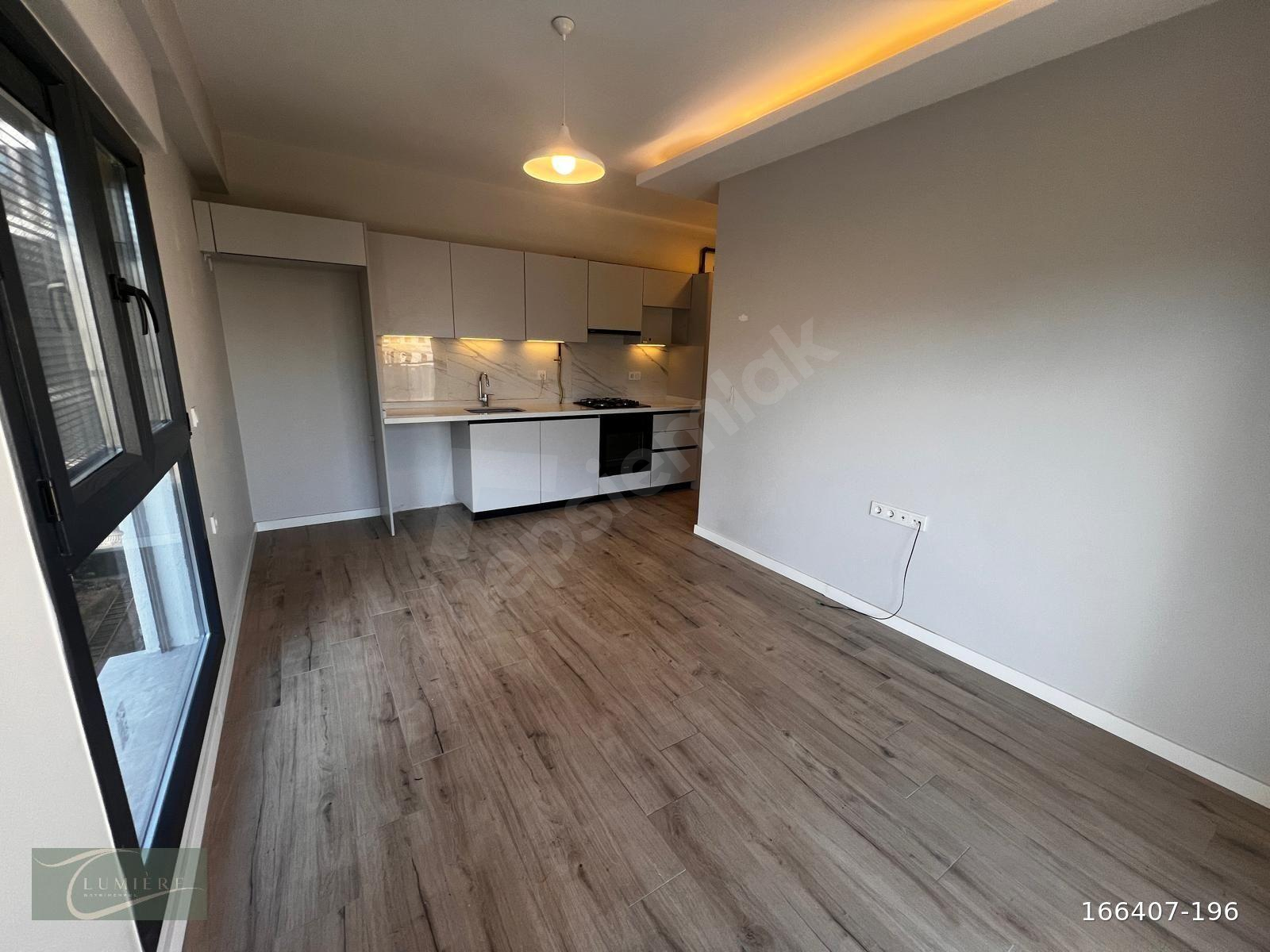 Seyrekte Eşyasız Arakat 1+1 Kiralık Daire