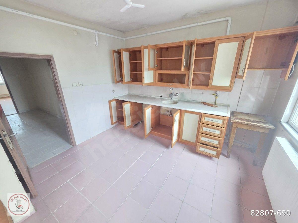 YUNUSEMRE MAHALLESİ AKKUŞ NİKSAR CADDESİ YANI 2+1 1.KAT
