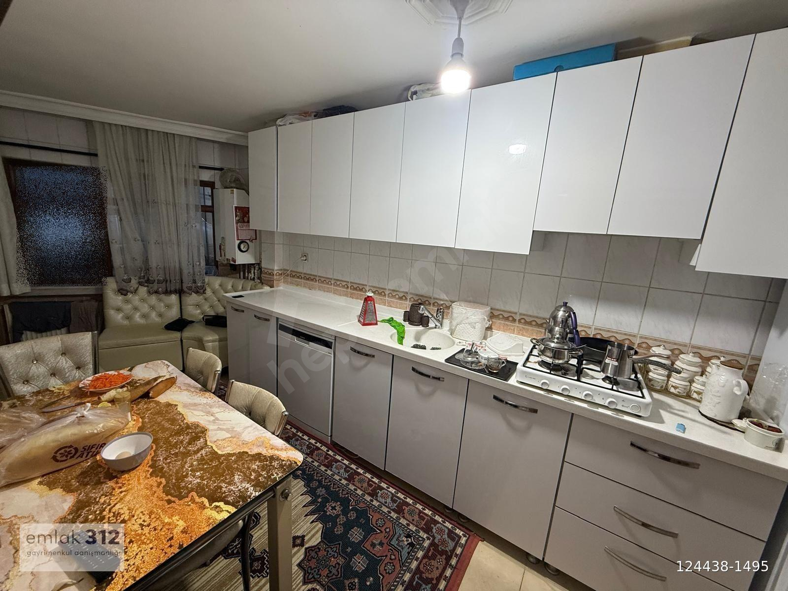 PEYAMİ SAFA MAH. BAĞLARBAŞI CAD. YAKINI FIRSAT 3+1 DAİRE