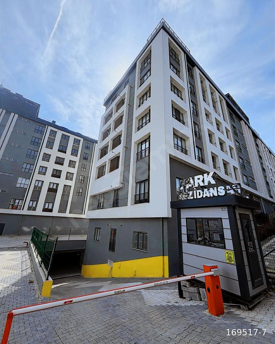 Bolluca Park Rezidans'da Önü Açık 3+1 Satılık Daire