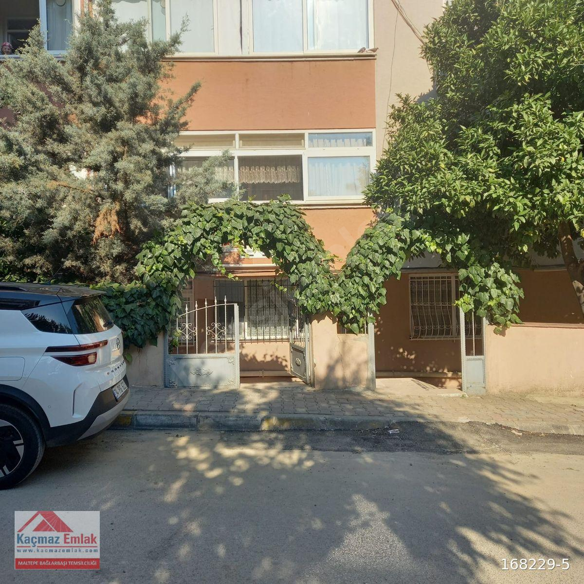 MALTEPE KÜÇÜKYALI ALTINTEPE MAH 90 M2 3+1 SATILIK DAİRE