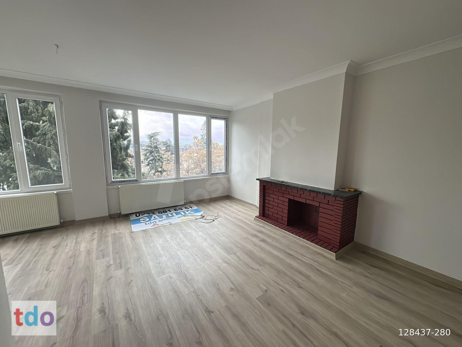 KENNEDY CADDESİNDE, İÇİ YENİLENMİŞ DAİRE