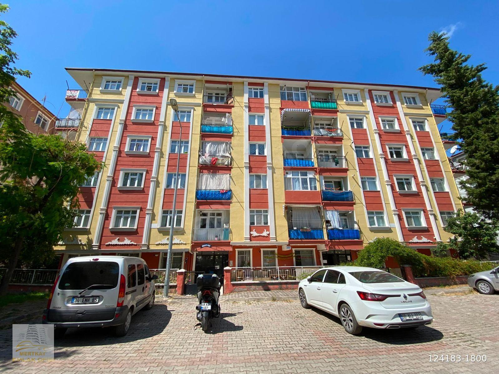 YENİ MAHALLEDE 2+1 SATILIK DAİRE