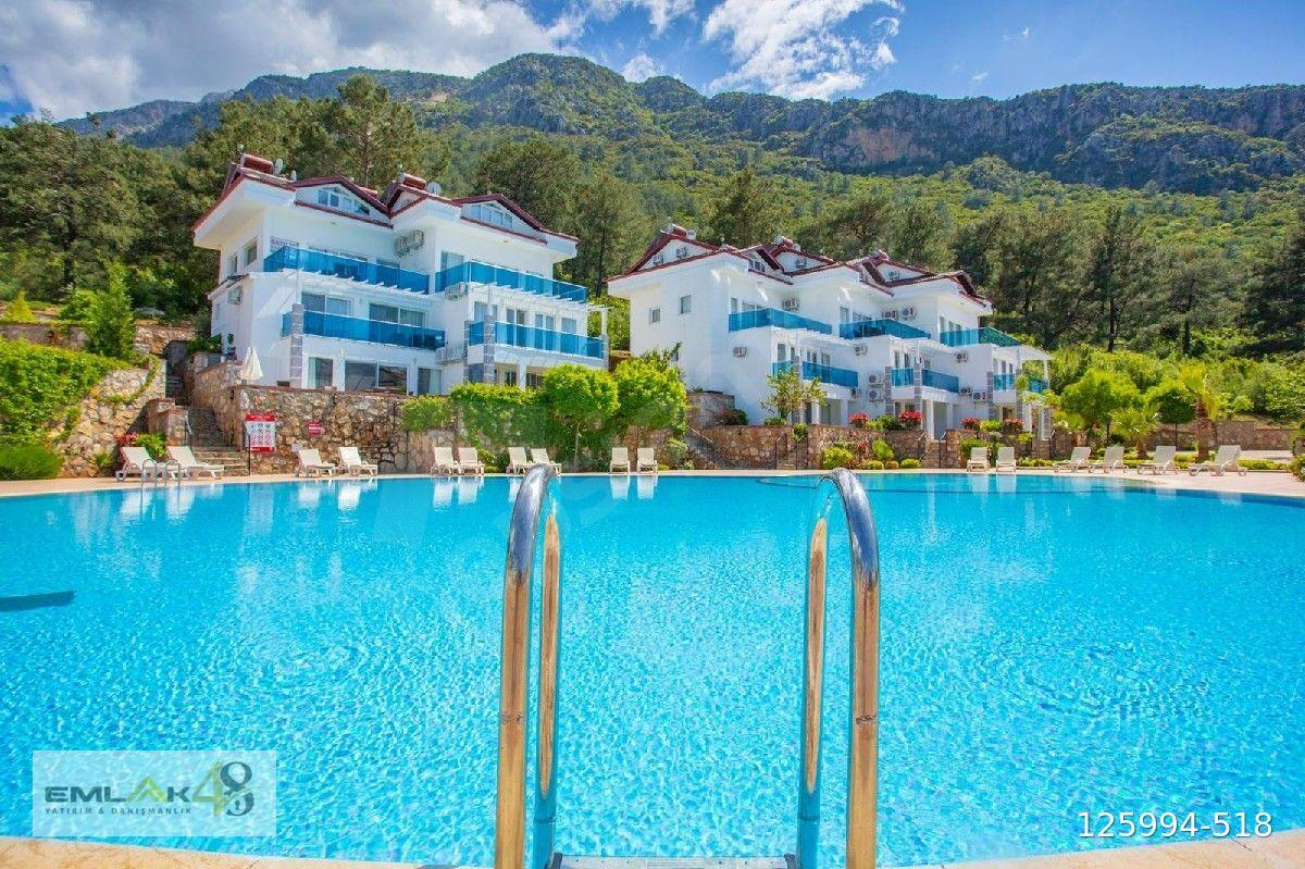 Fethiye Ovacıkta Satılık Havuzlu Sitede Bahçe Dubleks Daire