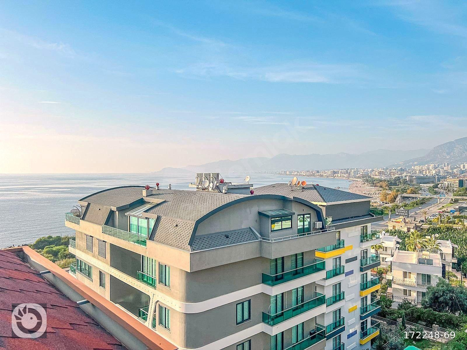 ALANYA KARGICAK'TA DENİZE 50 M TERASLI EŞYALI 3+1 ÇATI DUBLEKSİ