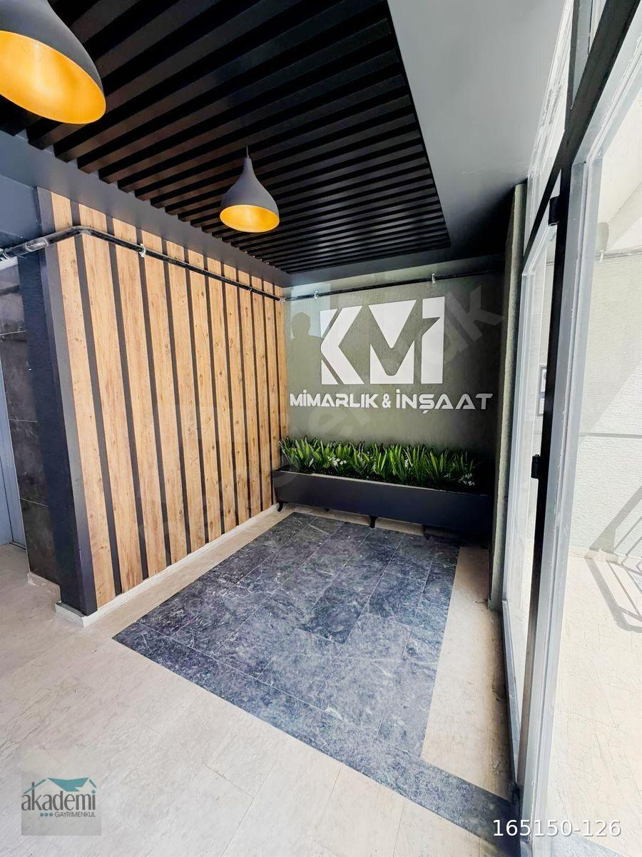 Çerkezköy istasyon mahallesinde Lemar market üstü 1+1