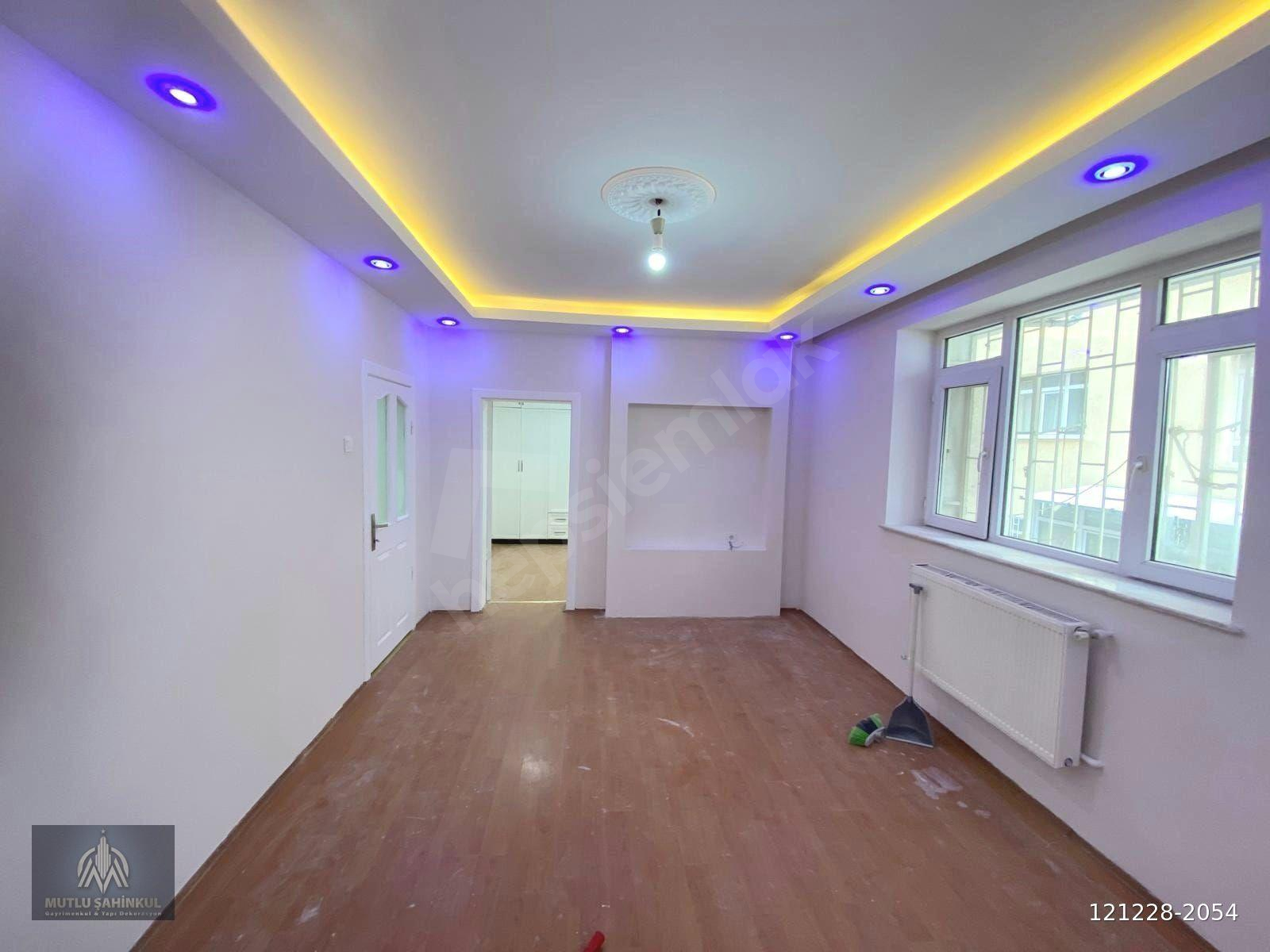 TIP FAKÜLTESİ CADDESİ ÜZERİNDE KOT 1 TEMİZ 2+1 DAİRE