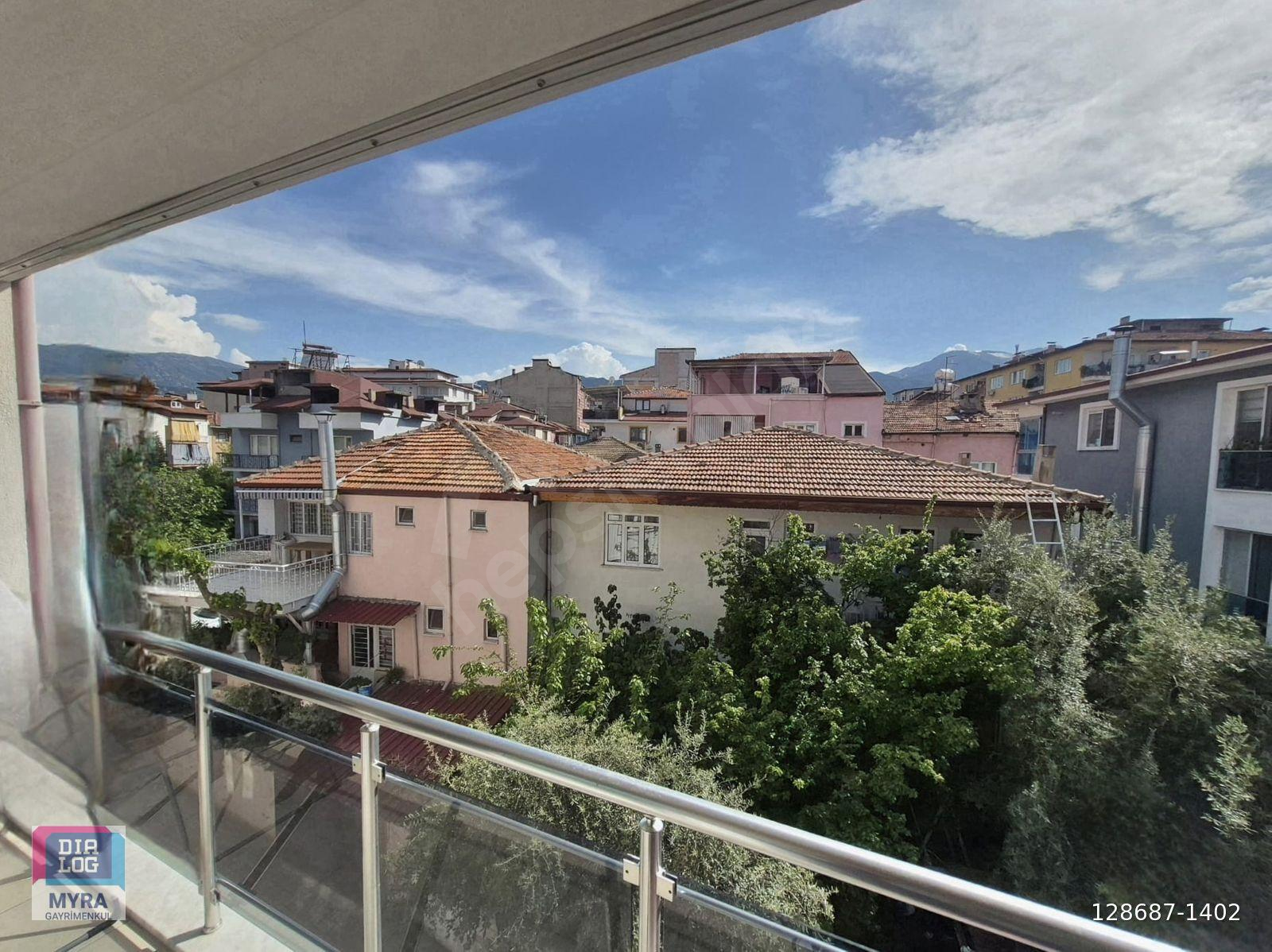 DIALOG MYRA dan KARAMAN MAHALLESİ nde SATILIK DAİRE