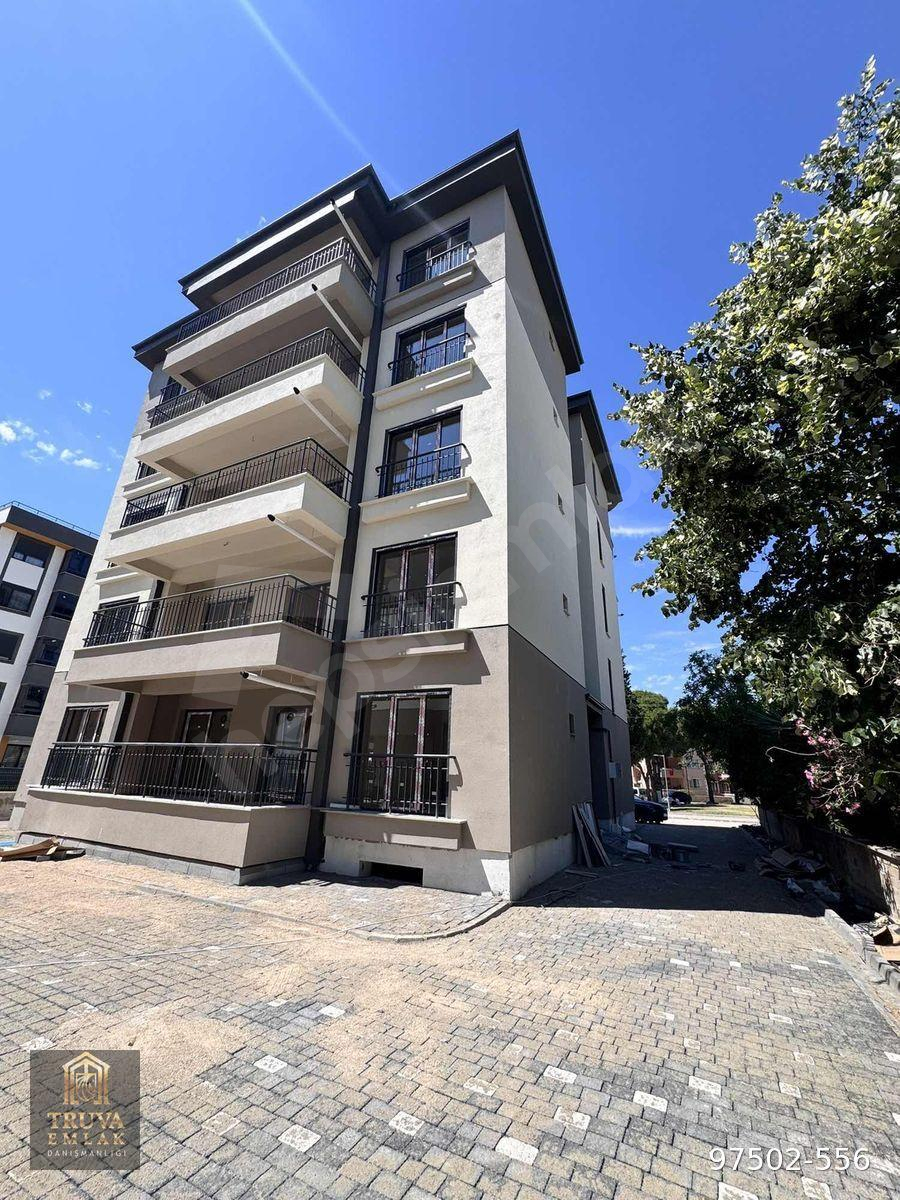 TRUVA DAN BAHÇELİEVLER MH DE SIFIR ARA KAT SATILIK 1+1 DAİRE