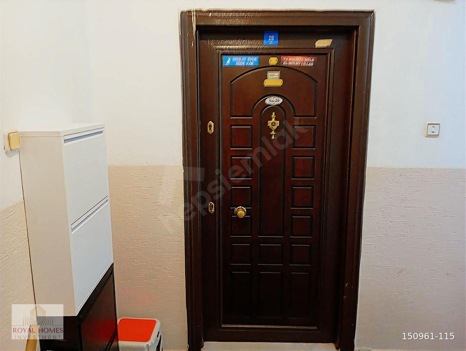 ULUS MAH. ÇALLI TRAMVAY ÖNÜ SATILIK 2+1 GENİŞ DAİRE