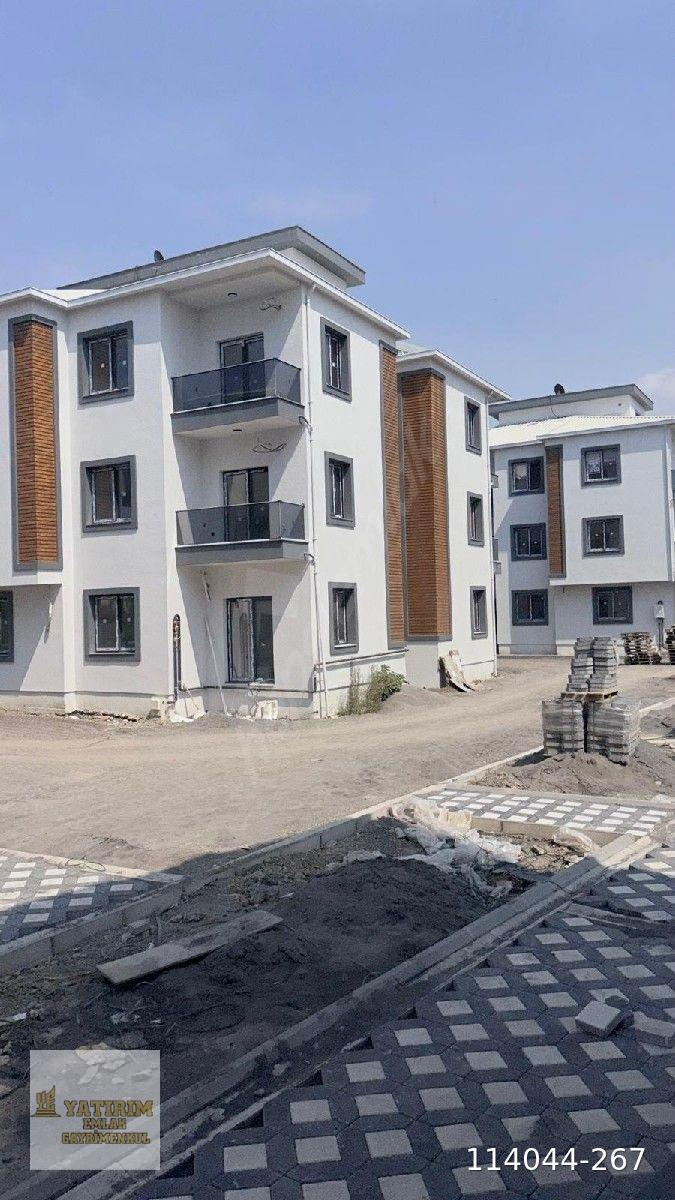 Blue life city 1 sitesinde 3+1 yüksek zemin satılık daire