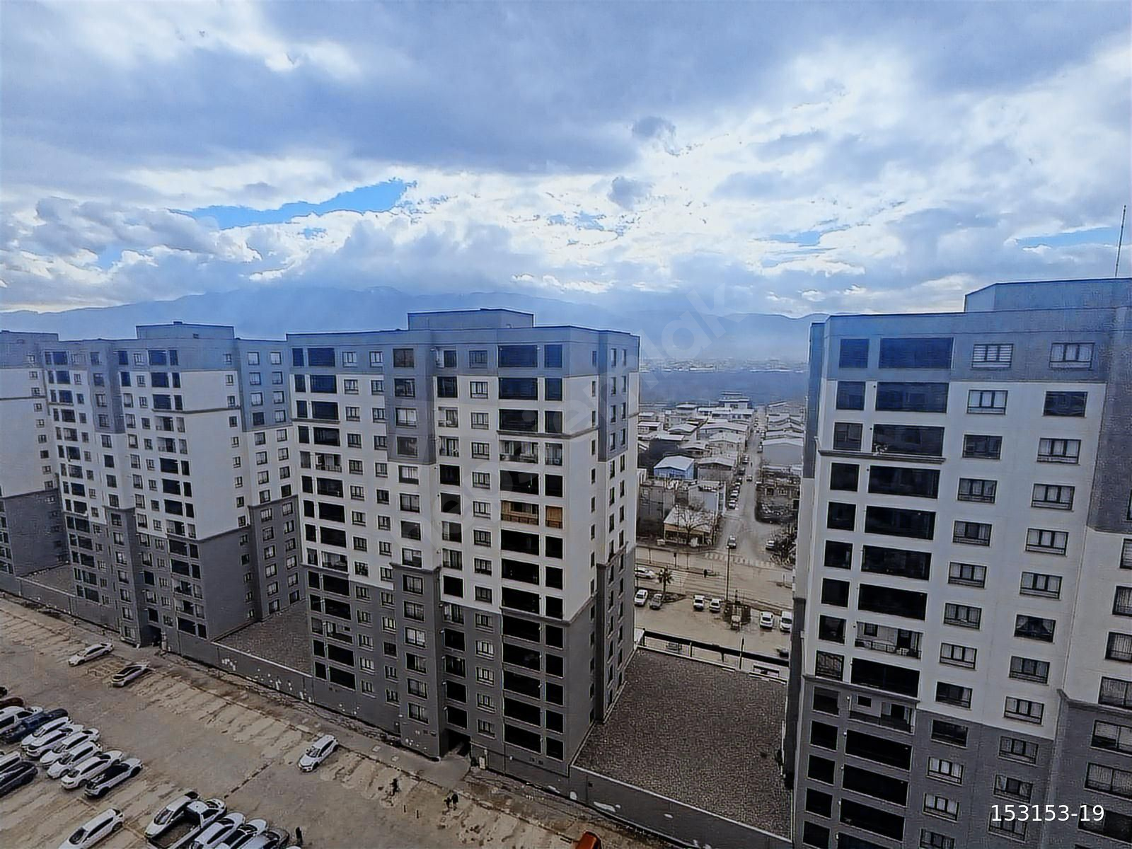 EKİNOX TRGO EMLAKTAN PARK BULVAR SİTESİNDE KİRALIK 2,5+1 DAİRE