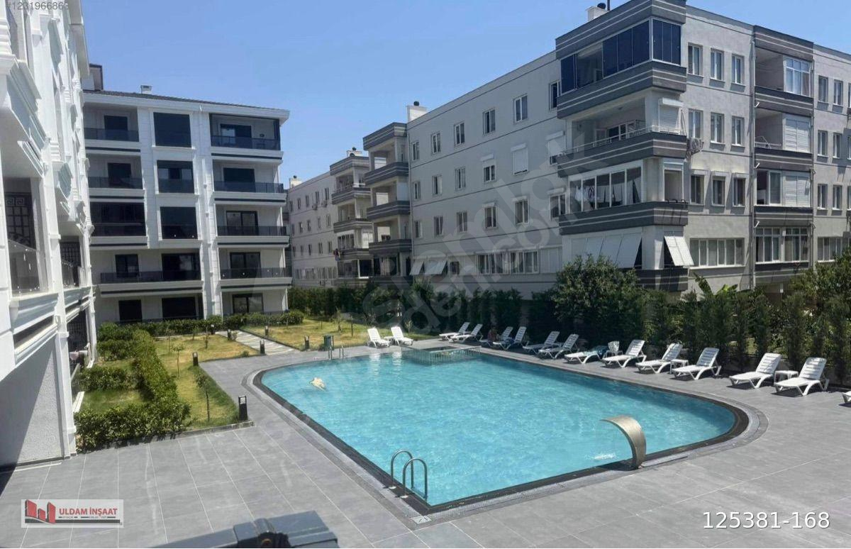 AYVALIK SARIMSAKLININ EN PRESTİJLİ SİTESİNDE SATILIK 2+1 DAİRE