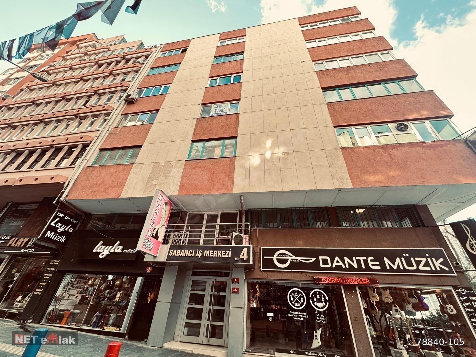 SATILIK KIZILAY SABANCI İŞ MERKEZİNDE 1+1+SEKRETERYA