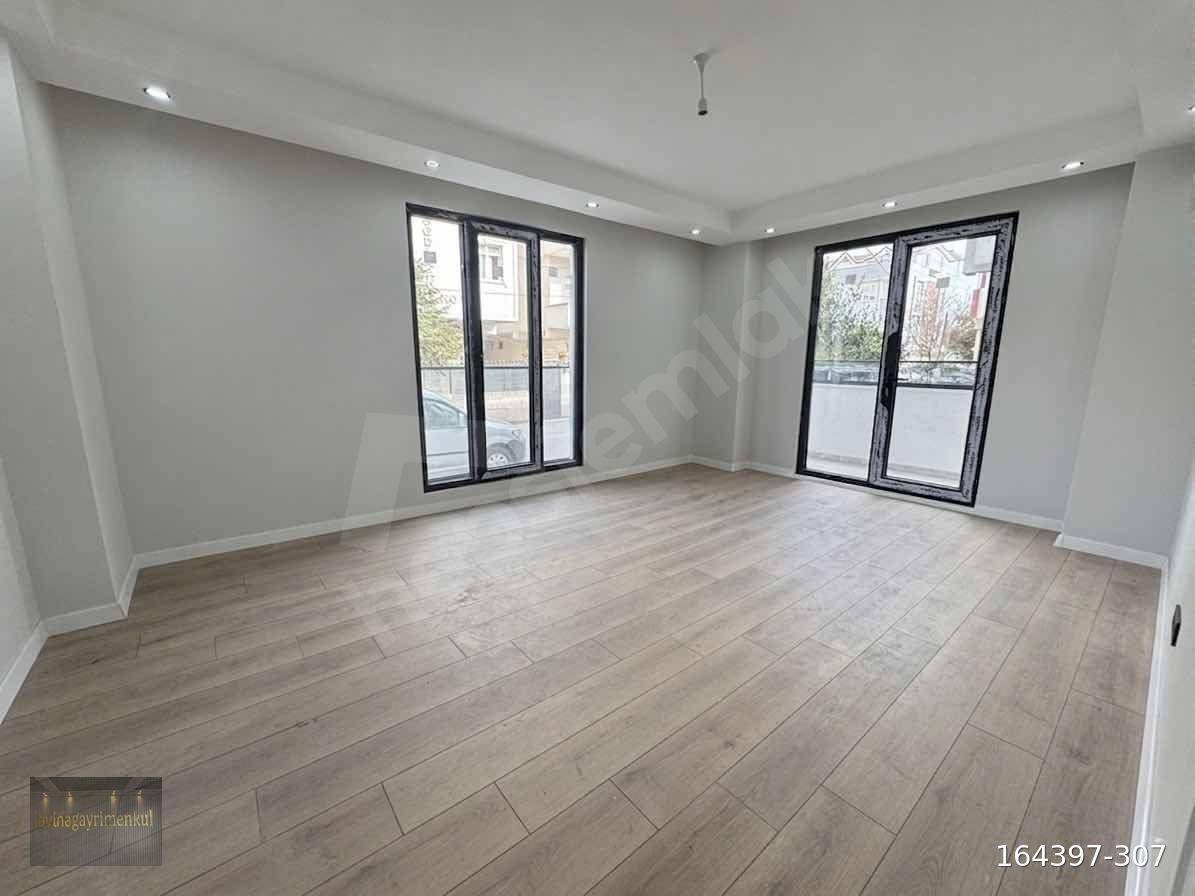 TUZLA CAD. FİLE YAKINI GENİŞ FERAH 2 + 1 90 M2 YÜKSEK GIRIŞ