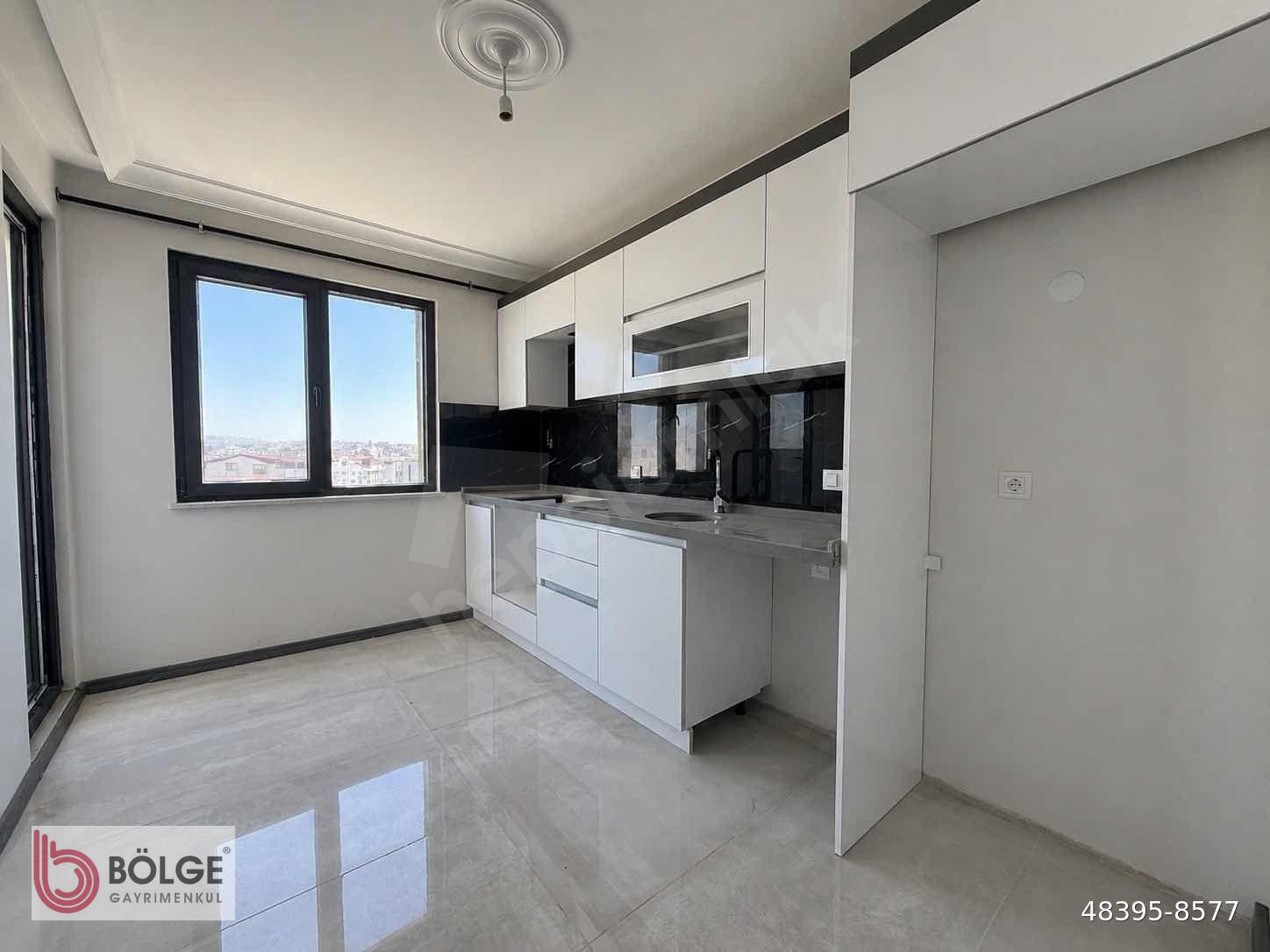 NENEHATUN MAH. LOKMAN HEKİM CAD. SATILIK 3+1 120 M² LÜKS ARA KAT