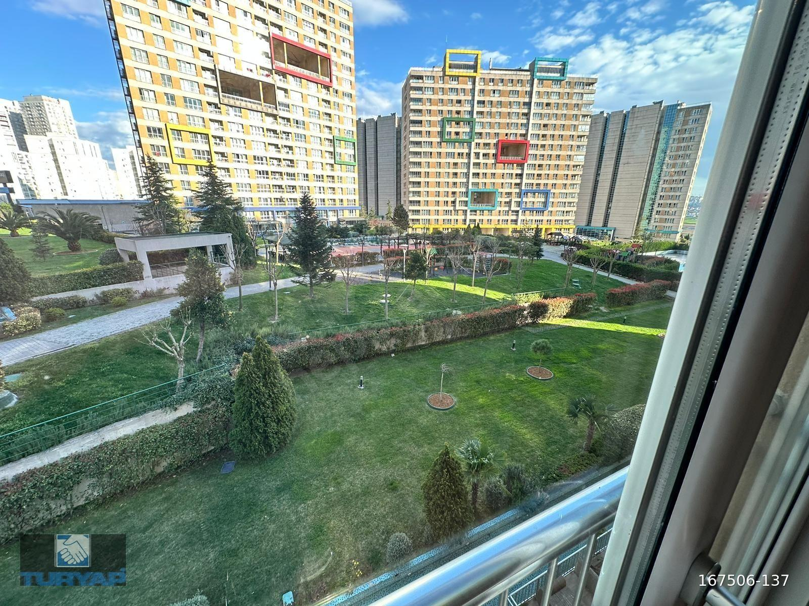 BİRİSTANBUL SİTESİ 95 M2 FULL PEYZAJ MANZ 2+1 BOŞ DAİRE