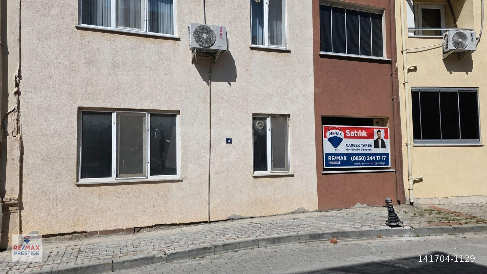 REMAX CANBEK TARBA HAMDİBEY MAHALLESİ LALE SOKAK SATILIK 2+1