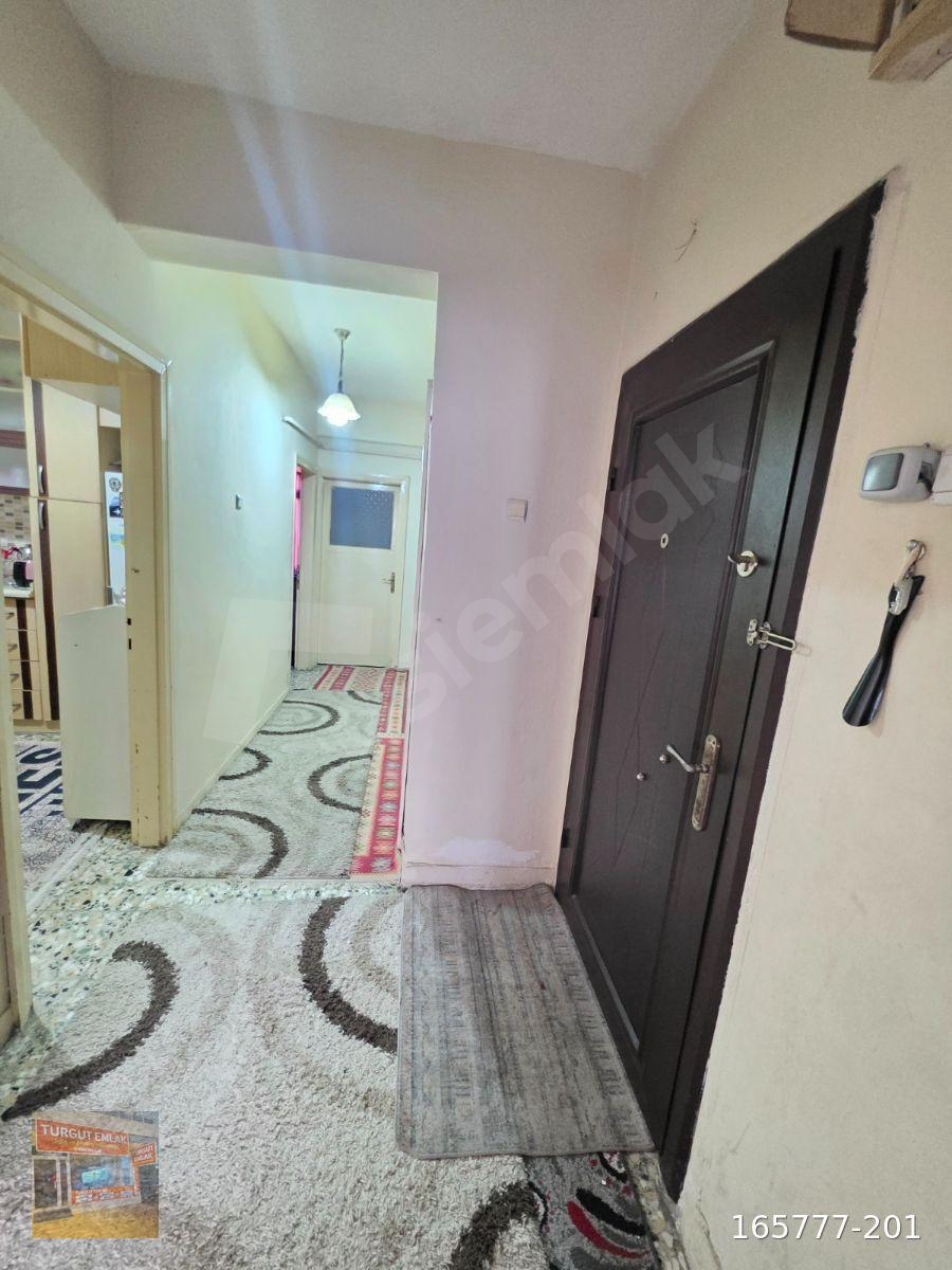 YENİ MAHALLE 6 CI NOTER KAŞI SOKAĞI 3+1 EV