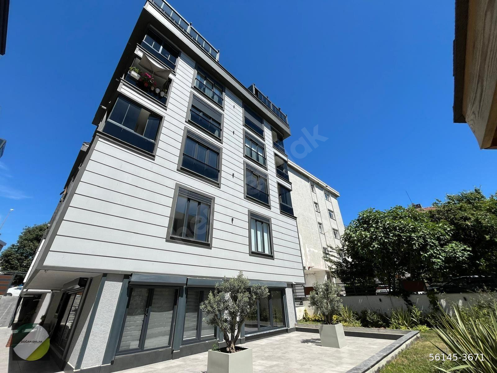 Bahçelievler Bahçeli Nizam'da 5 Yıllık Bina'da 2+1 Otoparklı