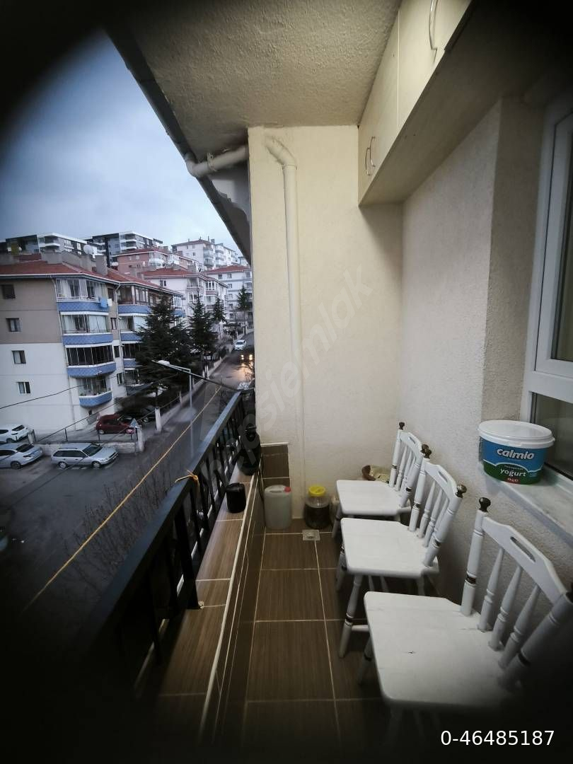CADDE`'DE 3+1 YERDEN ISITMALI MASRAFSIZ SAHİBİNDEN