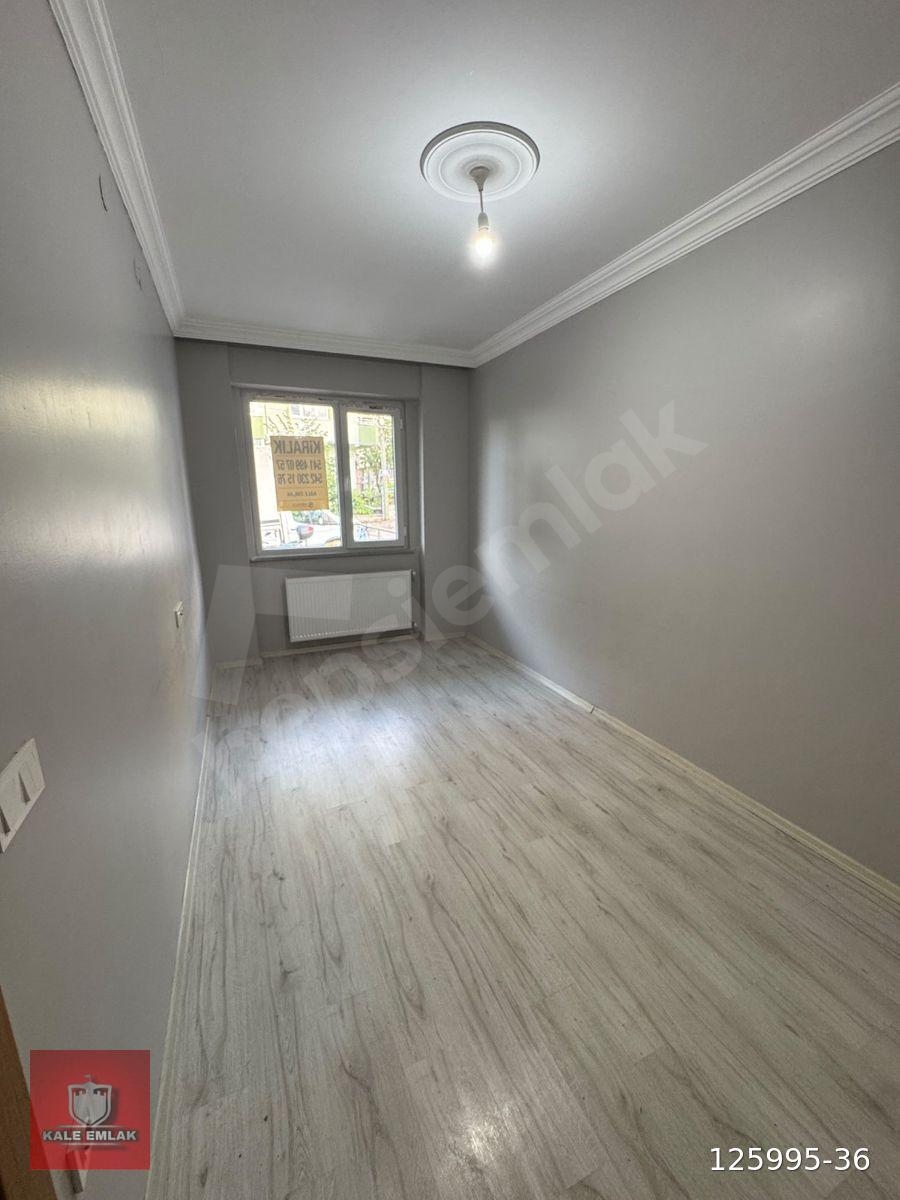 KALE EMLAK'TAN GERZE 19 MAYIS MAHALLESİ'NDE KİRALIK ARA KAT 1+1 DAİRE
