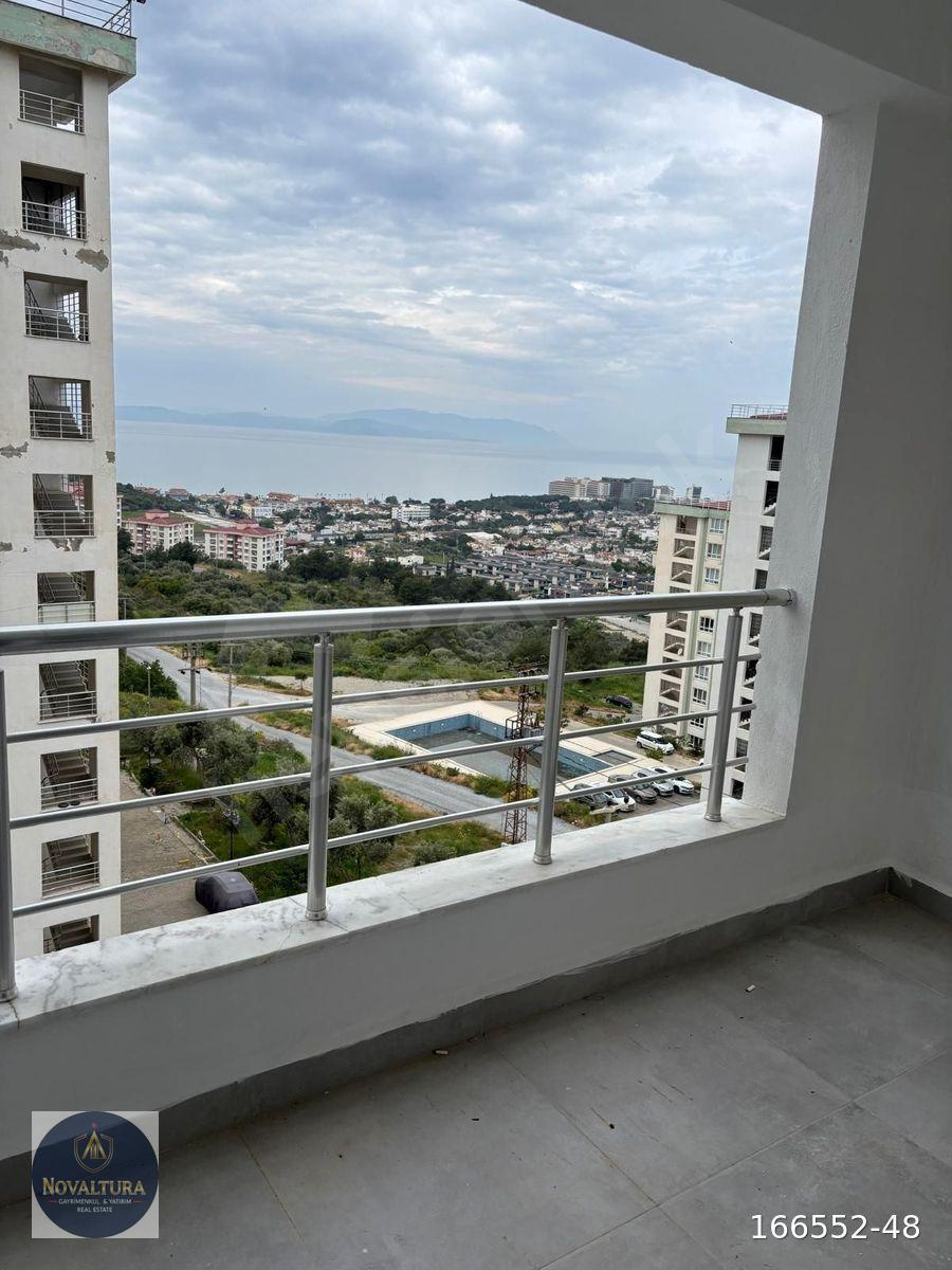 KUŞADASI UYDUKENT SATILIK DENİZ MANZARALI 2+1 DAİRE