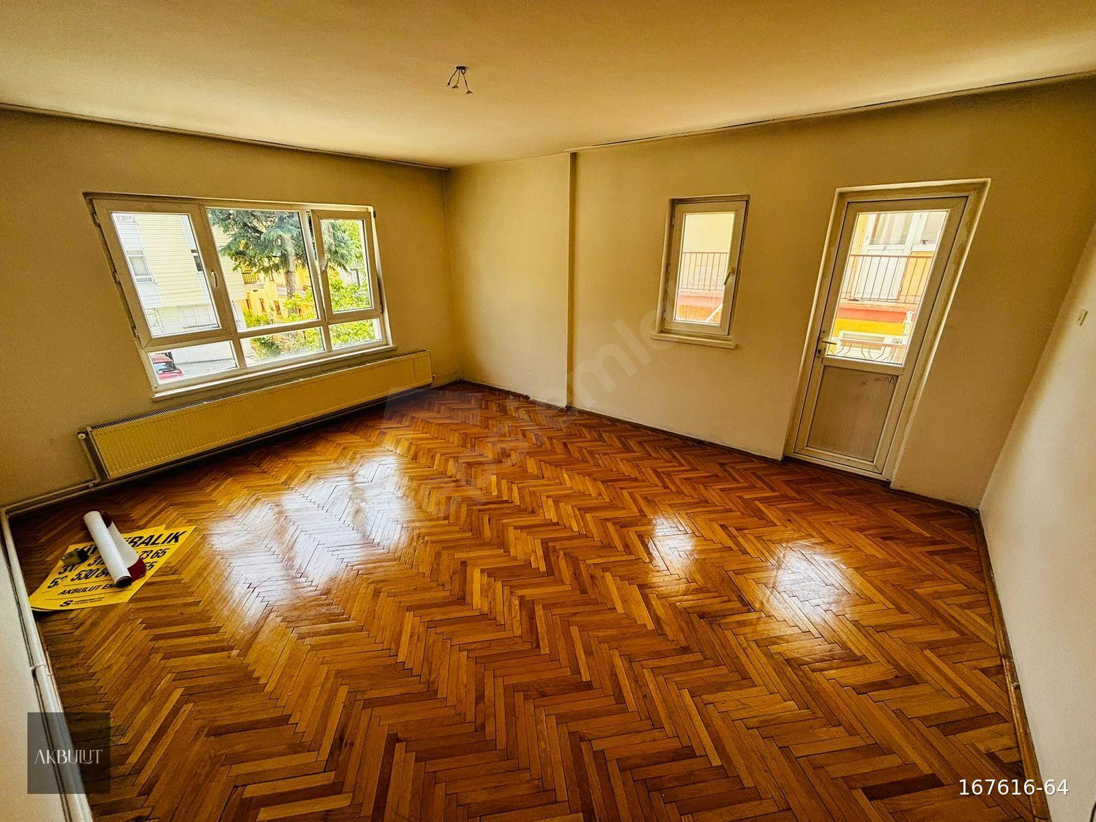 AKBULUTDAN AYVALI MERKEZDE 3+1 SALON BAĞIMSIZ LÜX YAPILI ARA KAT