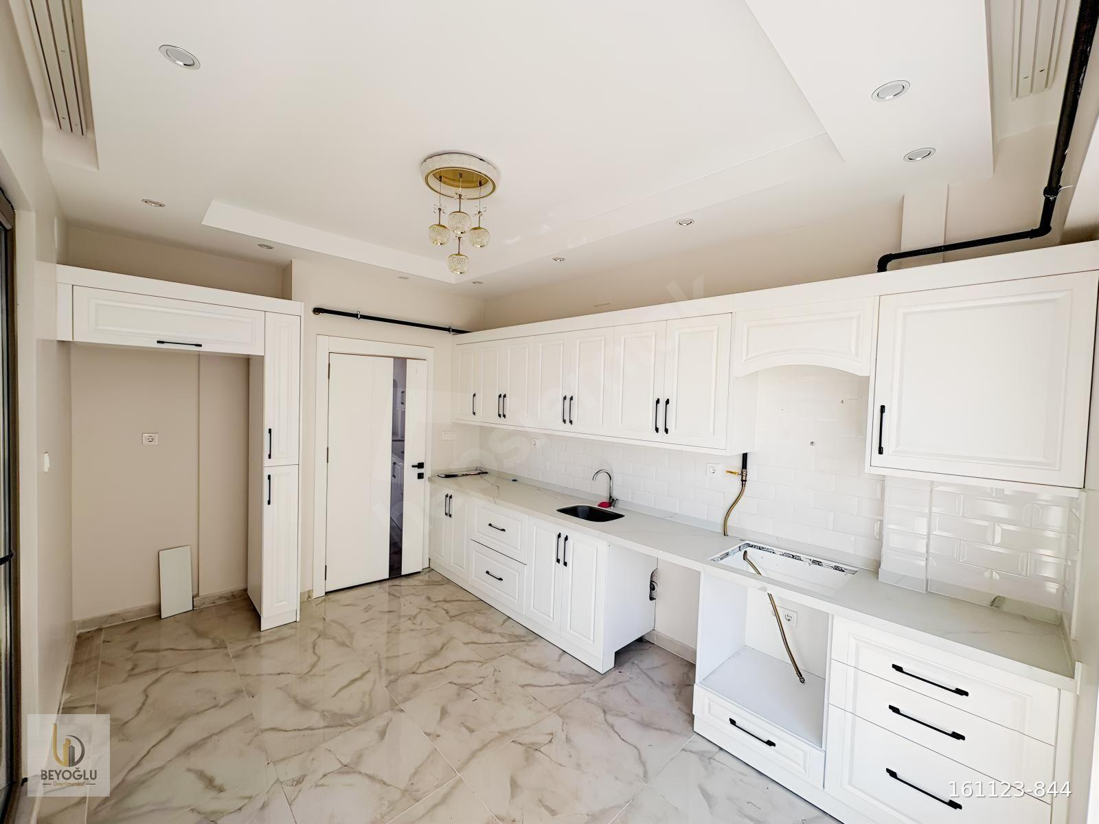 BELKIZ'DA ZİRVE KONUMU İLE KAZANDIRACAK 2+1 SATILIK LÜKS DAİRE