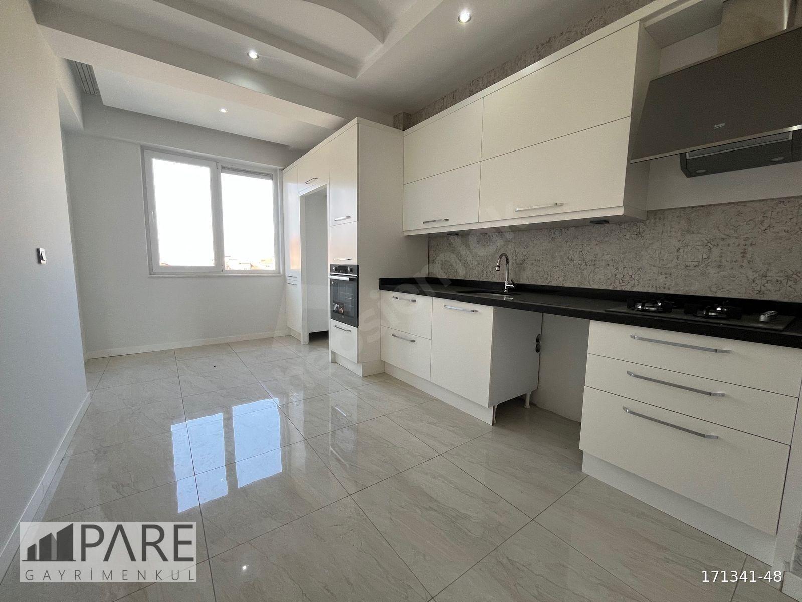 PARE'DEN SELÇUKBEY'DE PARK CEPHELİ 2+1 ARAKAT DAİRE