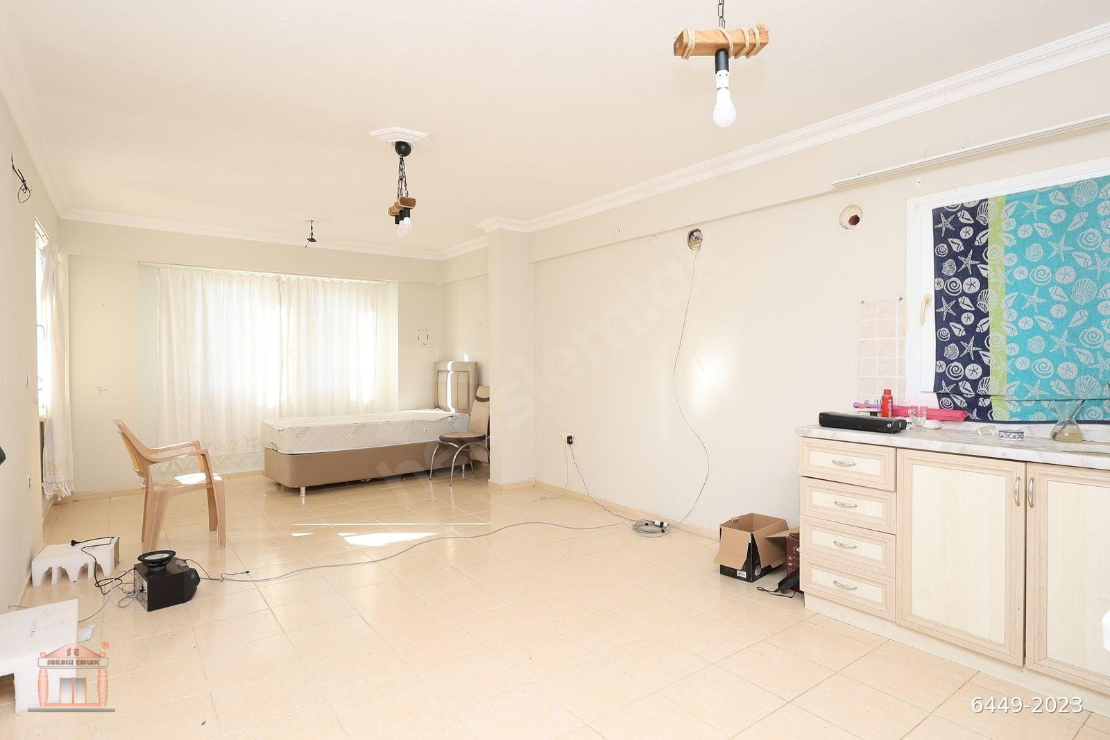 ️S-A-K-A-L-L-I-DAN TURGUTREİSTE MERKEZE YAKIN KİRALIK DAİRE