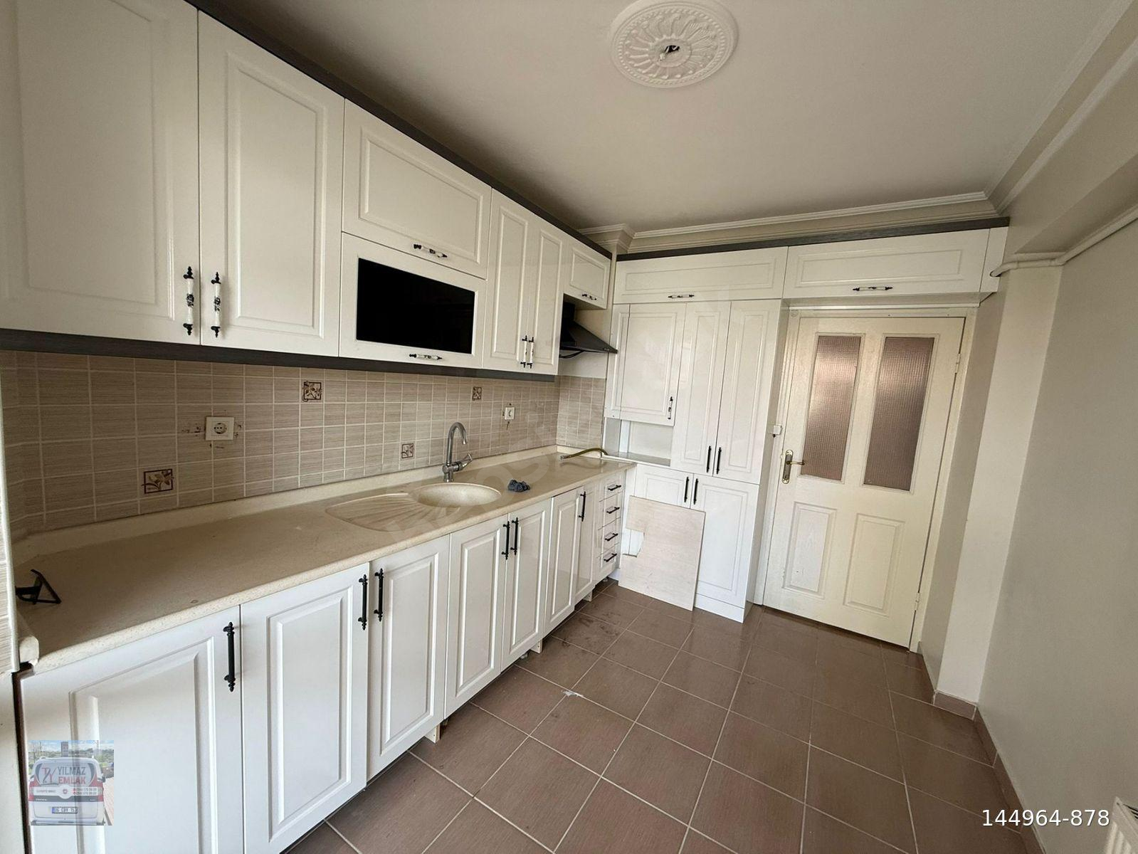MALAZGİRT MAH'DE 3+1 ARA KATTA BAĞIMSIZ ÇİFT BALKON PARK CEPHE!!
