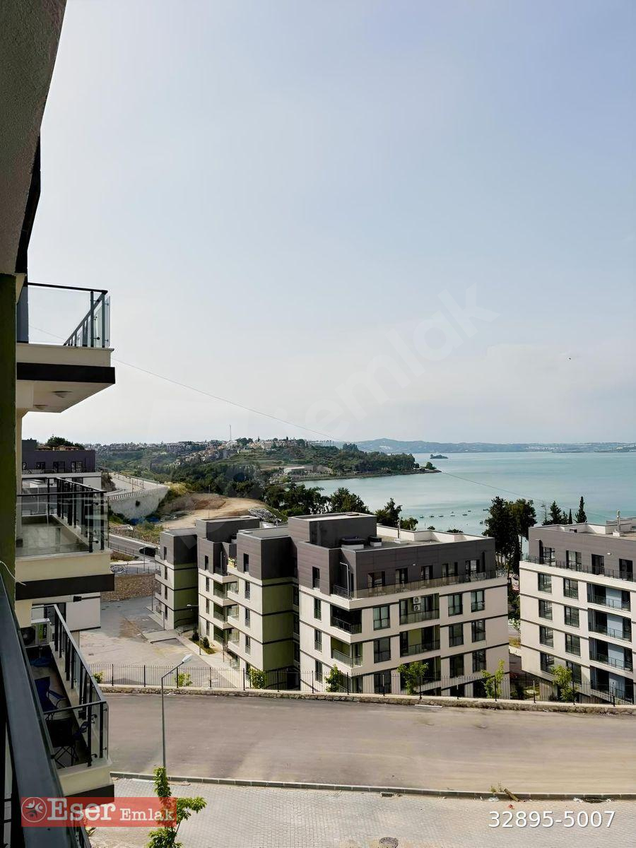GÜZELYALI DA FULL GÖL MANZARALI SATILIK 2+1 KAPALI MUTFAK DAİRE