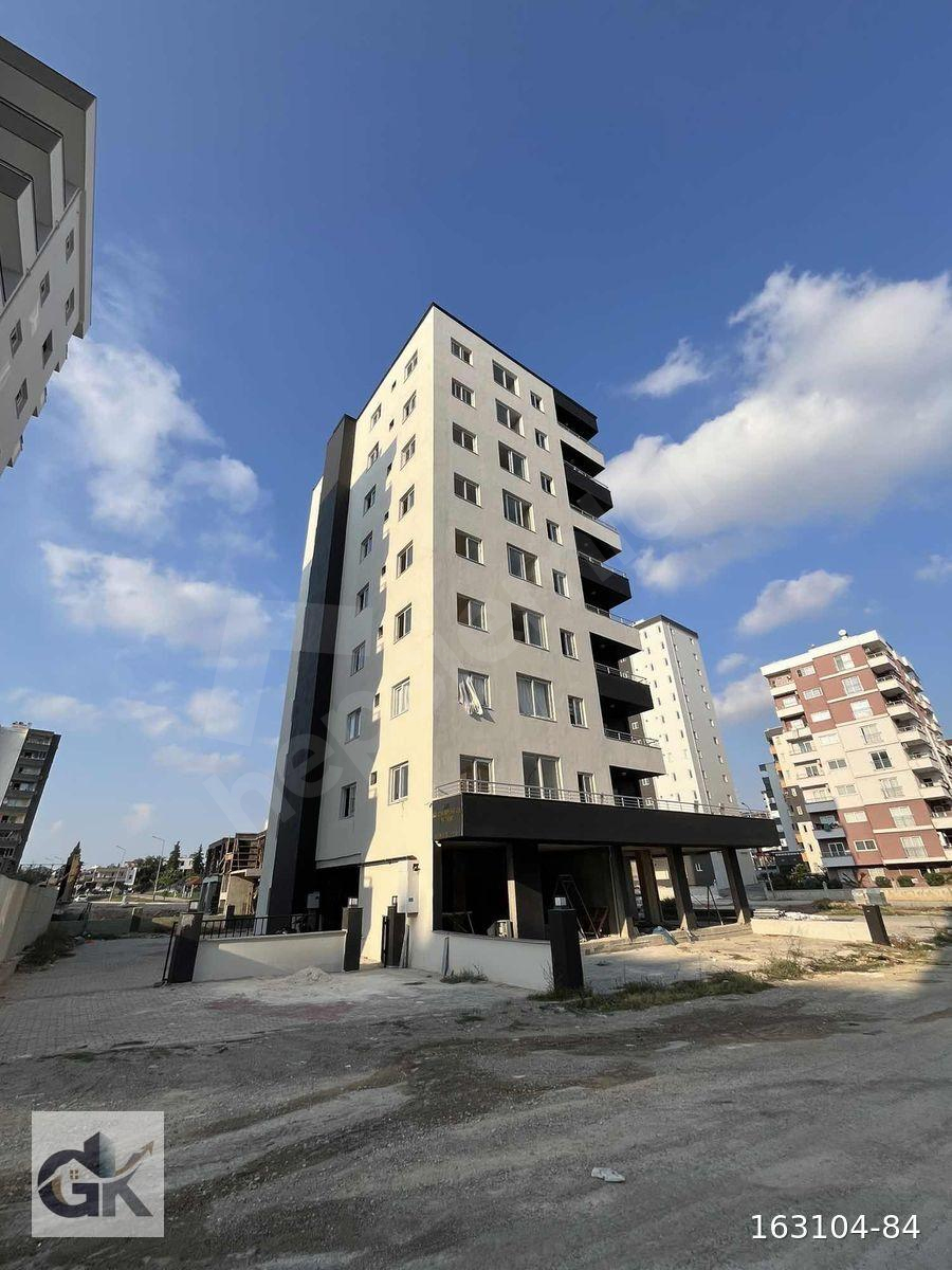 SARIÇAM SOFUDEDE SIFIR AZ KATLI SATILIK KAPALI MUTFAKLI 2+1