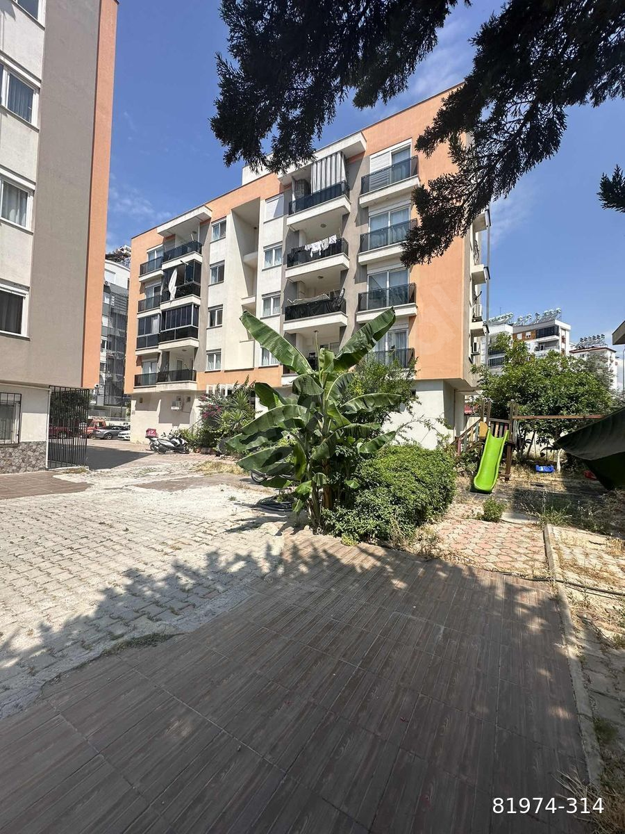 ŞAFAKTA SATILIK SITE ICINDE ASANSORLU ARAKAT 110 m2 2+1