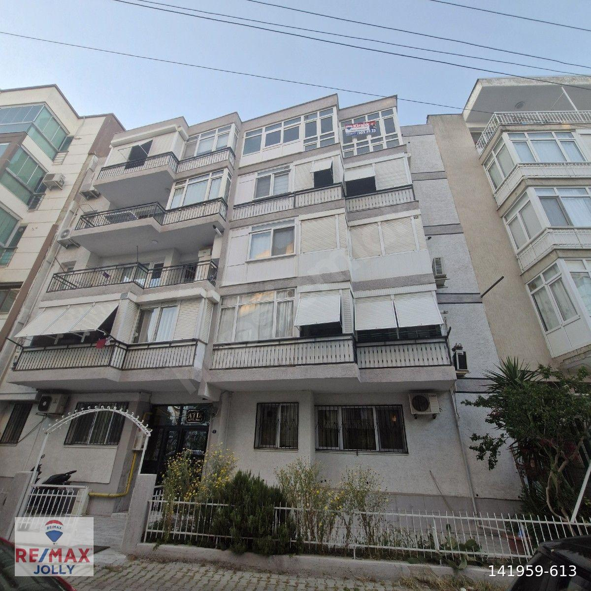 Karşıyaka Goncalar Mahallesin de Doğalgazlı Kiralık Daire
