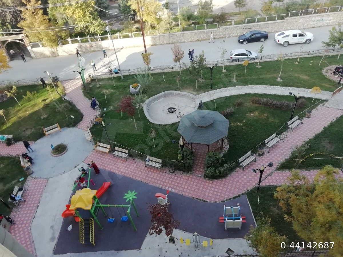 ikizler yanı kadınparkı yanı 1+1
